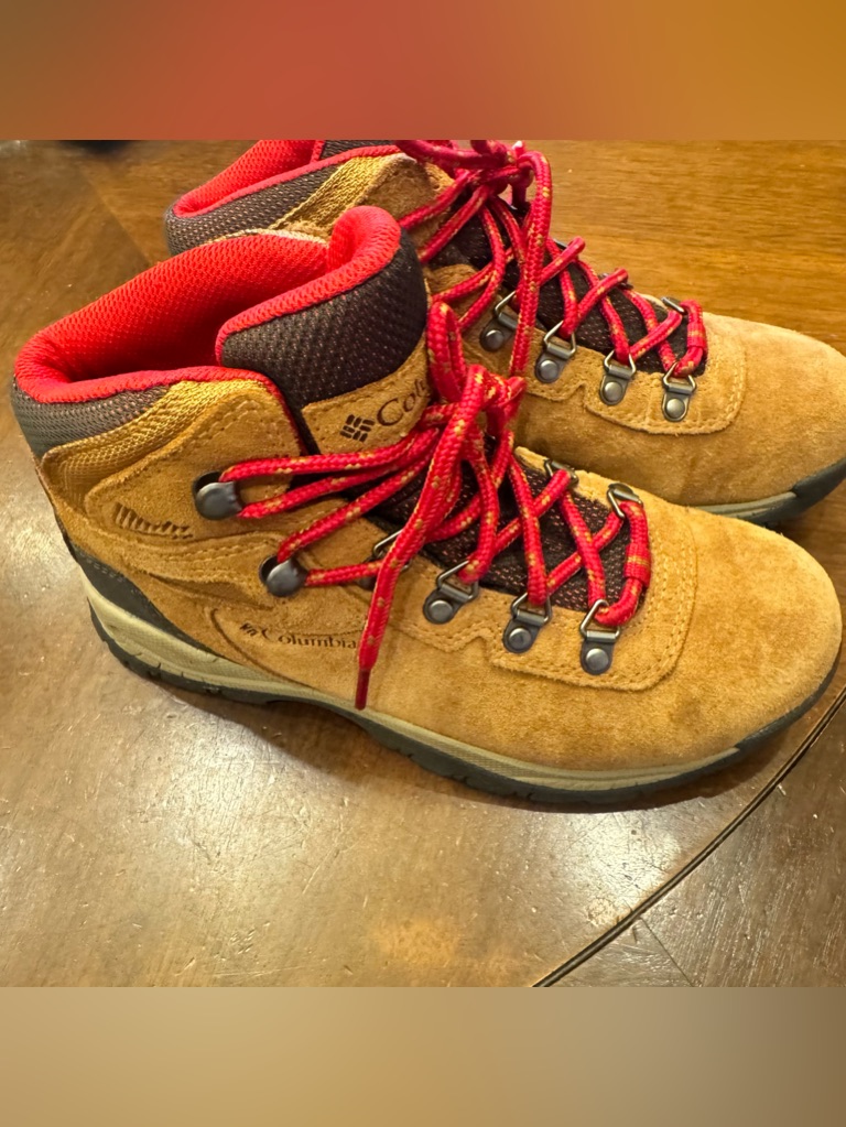Women’s Columbia Newton Ridge Plus Waterproof Hiking Boot Size 6 1/2 Outdoors
